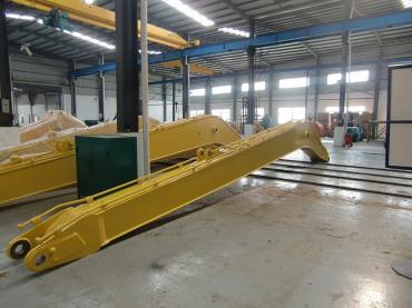 Selling Sumitomo SH200 SH210 SH220 SH240 SH250 super long front,long reach boom arm,long reach front